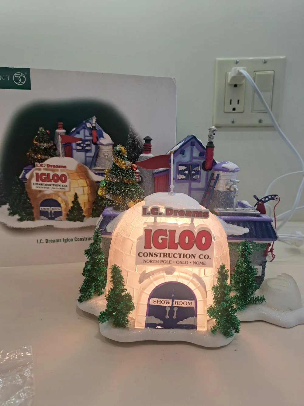 Dept 56 I.C. Dreams Igloo Construction Co. #56.56785 NORTH POLE SERIES/ EUC